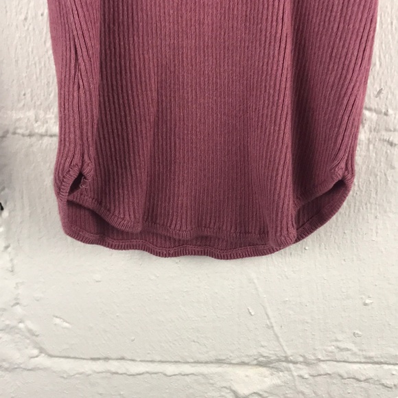 🖤3/15 Rose pink lace up top - Picture 3 of 7